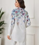 Women’s Floral Print Long-Sleeve Shirt – Elegant Loose-Fit Button-Up Blouse with Front Pockets, Featuring Blue and Red Flower Patterns on White Fabric, Perfect for Effortless Fall and Winter Casual Style - Image 6